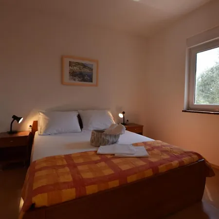 Lana 5 Pers Apartment *